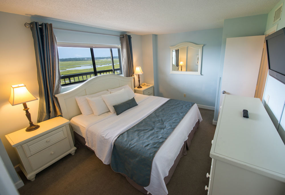 Shell Island Resort - All Oceanfront Suites Райтсвилл-Бич Экстерьер фото